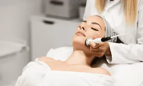 Skinbooster + limpieza express + mascarilla + alta frecuencia